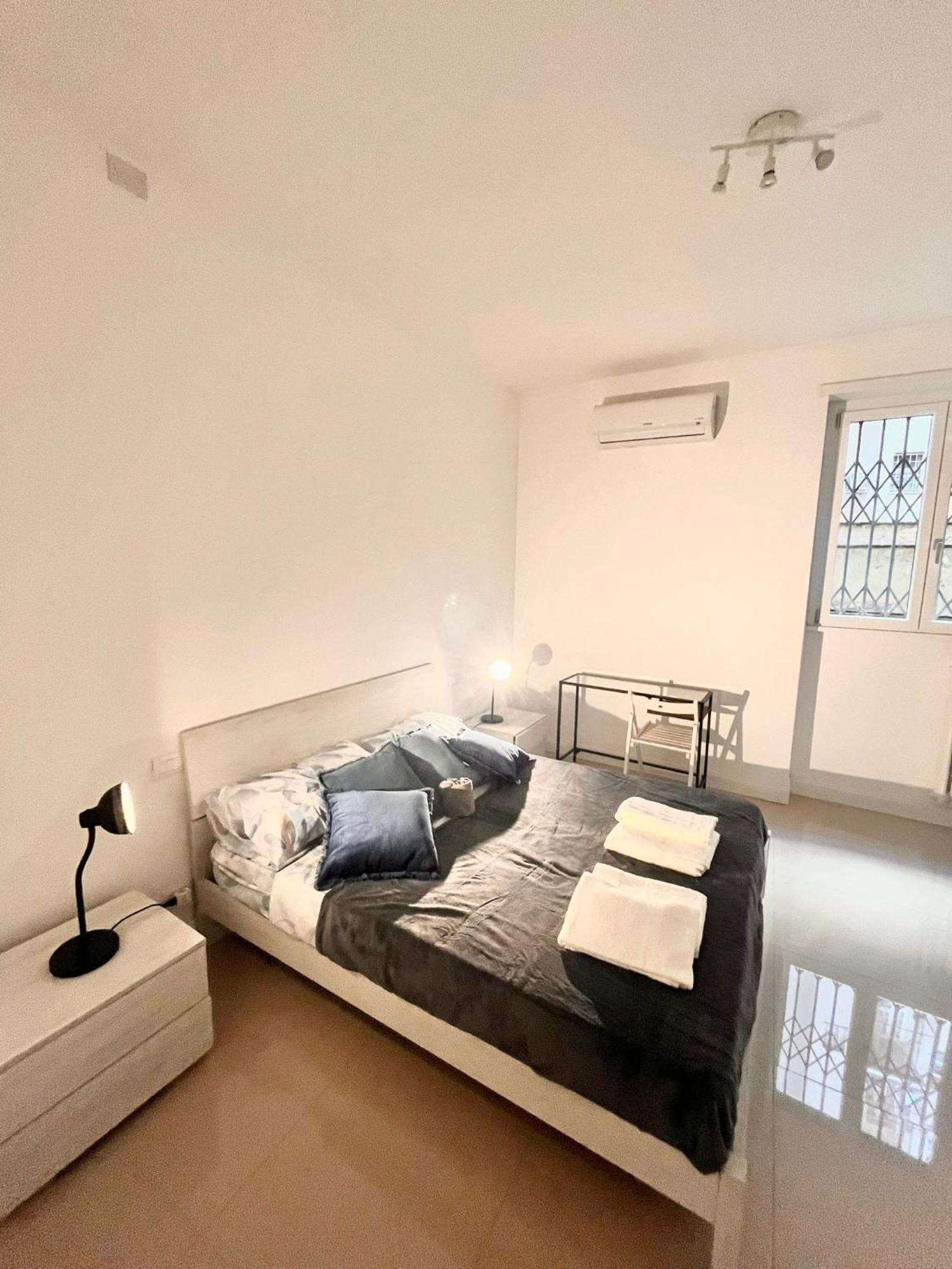Séjour chez l'habitant Double With Private Bathroom In Shared