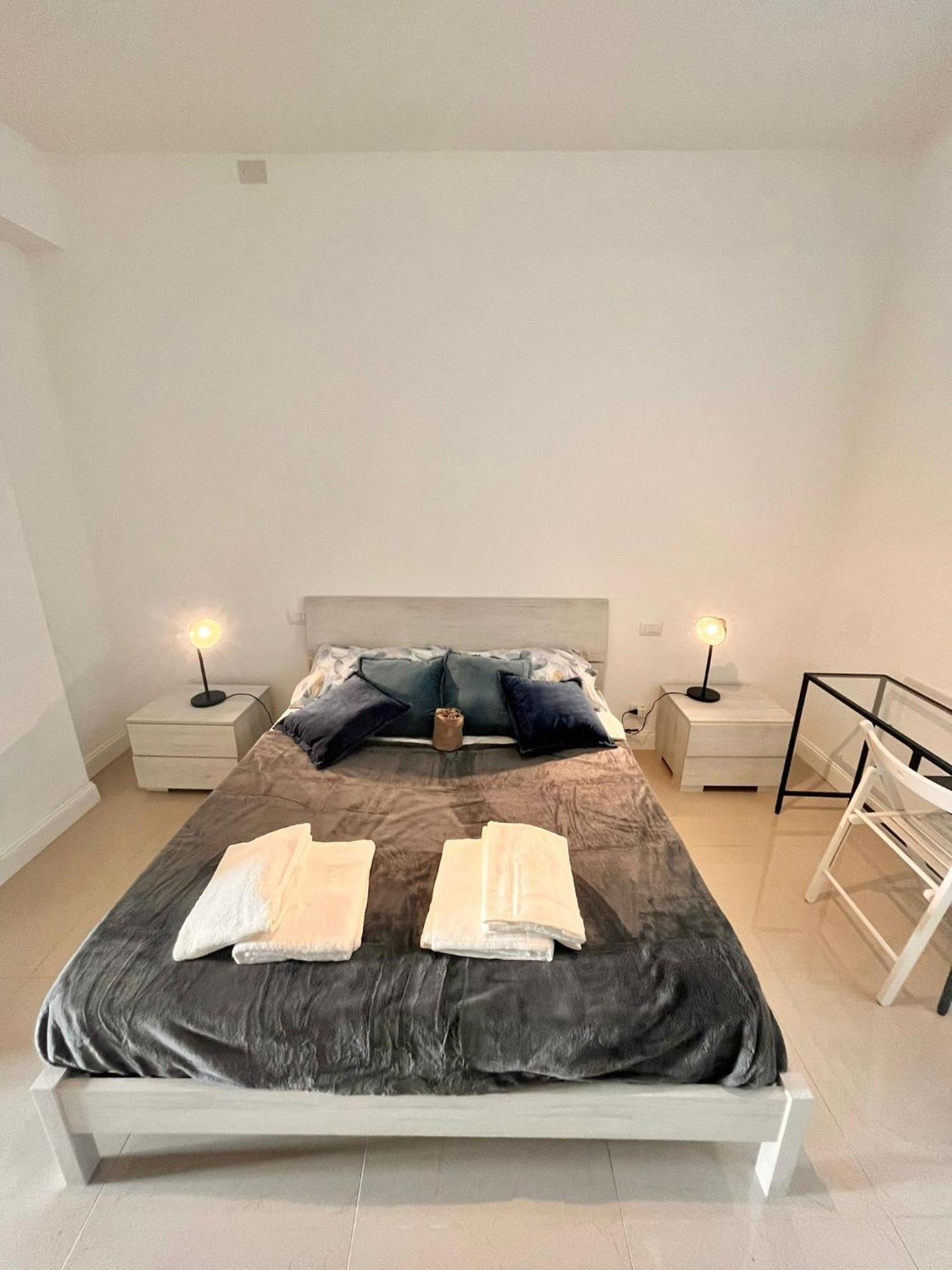 Double With Private Bathroom In Shared Séjour chez l'habitant Rome